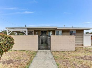 737 44th Street