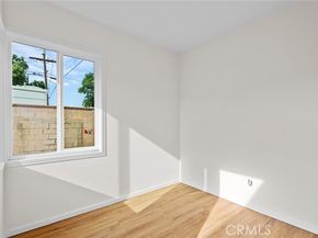 18725 Covello, Reseda (los Angeles) CA 91335