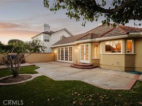 19371 Woodlands, Huntington Beach CA 92648