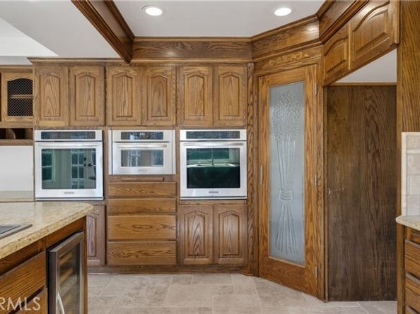 19371 Woodlands, Huntington Beach CA 92648