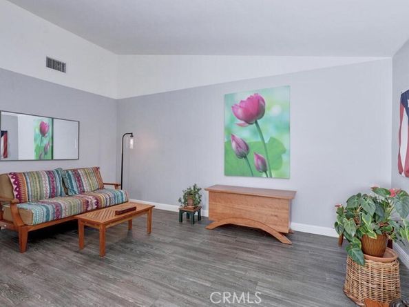 23294 Orange, 1, Lake Forest (el Toro) CA 92630