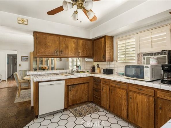 13382 Mount Hood Drive, Tustin CA 92705