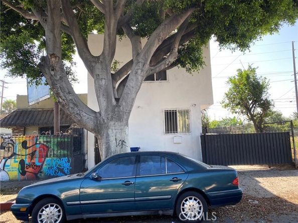 9612 S Central Avenue, Los Angeles CA 90002