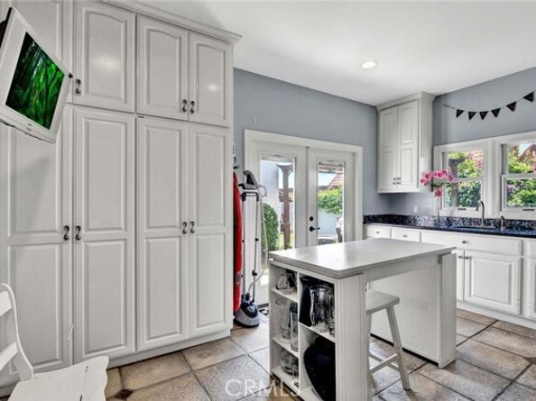 1532 Kensing Lane, Tustin CA 92705