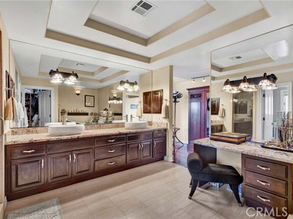 1532 Kensing Lane, Tustin CA 92705