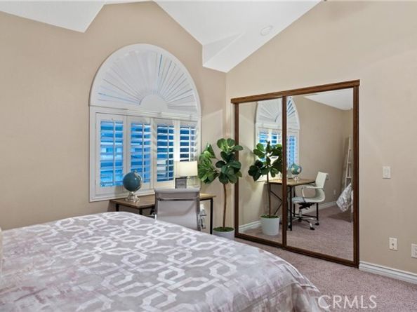 530 S Laureltree Drive, Anaheim CA 92808