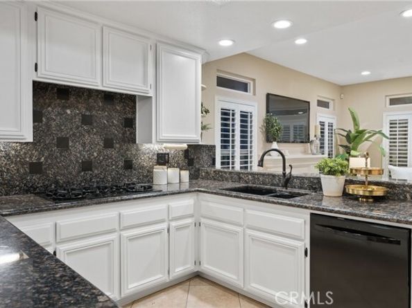 530 S Laureltree Drive, Anaheim CA 92808
