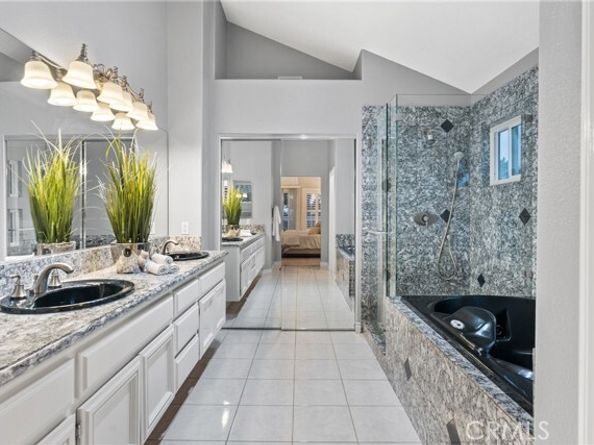 530 S Laureltree Drive, Anaheim CA 92808