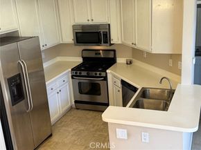 19431 Rue De Valore 28G, Lake Forest (el Toro) CA 92610