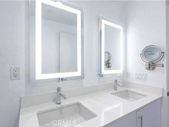 4831 Craner Avenue, North Hollywood (los Angeles) CA 91601