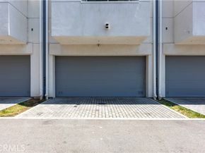 4831 Craner Avenue, North Hollywood (los Angeles) CA 91601
