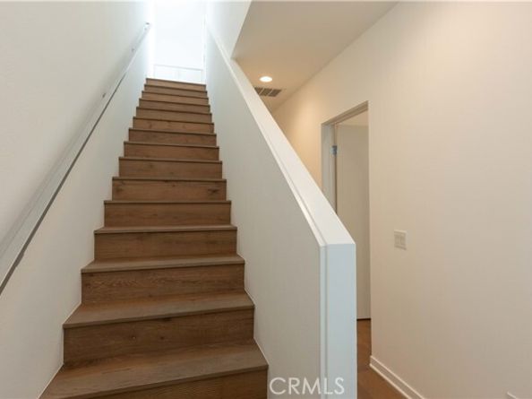 4831 Craner Avenue, North Hollywood (los Angeles) CA 91601