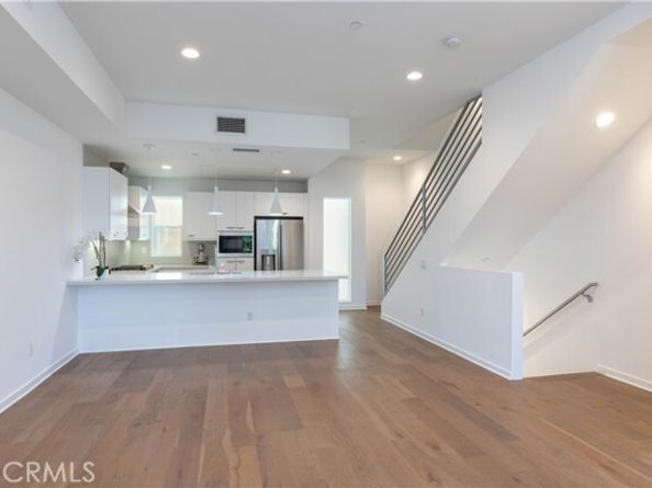 4831 Craner Avenue, North Hollywood (los Angeles) CA 91601
