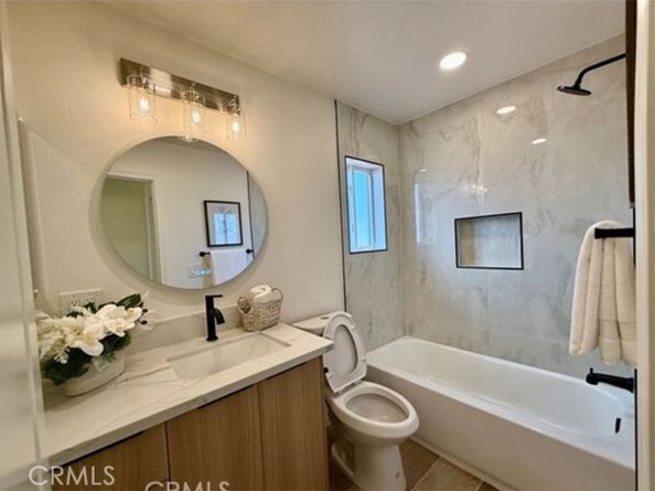 6161 Orange Avenue, Long Beach CA 90805