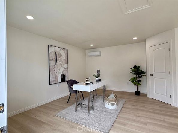 6161 Orange Avenue, Long Beach CA 90805