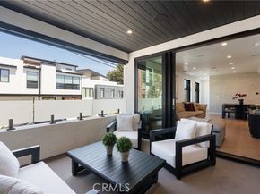 521 Iris Avenue, Corona Del Mar (newport Beach) CA 92625