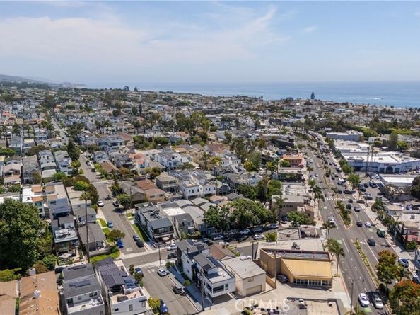 521 Iris Avenue, Corona Del Mar (newport Beach) CA 92625