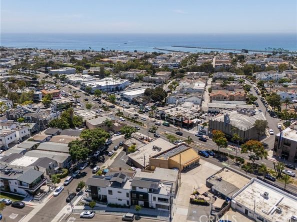 521 Iris Avenue, Corona Del Mar (newport Beach) CA 92625