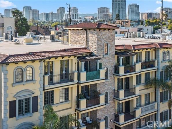 1835 Pandora Avenue 402, Los Angeles CA 90025