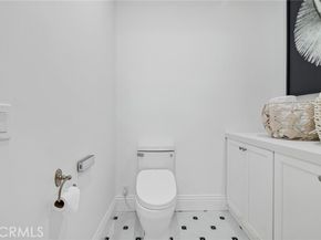 1835 Pandora Avenue 402, Los Angeles CA 90025