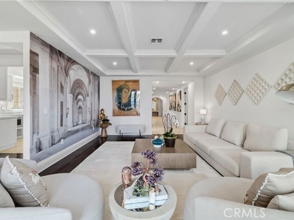 1835 Pandora Avenue 402, Los Angeles CA 90025