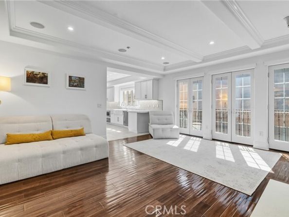 1835 Pandora Avenue 402, Los Angeles CA 90025