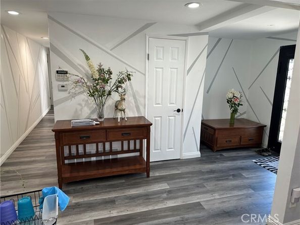 20723 Dolorosa Street, Woodland Hills (los Angeles) CA 91367