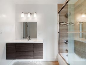 6015 Laurelgrove, North Hollywood (los Angeles) CA 91606