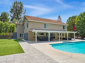 19523 Ballinger Street, Northridge (los Angeles) CA 91324