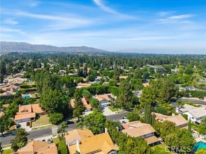 19523 Ballinger Street, Northridge (los Angeles) CA 91324