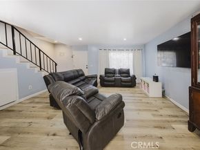 9318 Van Nuys Boulevard 26, Panorama City (los Angeles) CA 91402