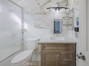 9318 Van Nuys Boulevard 26, Panorama City (los Angeles) CA 91402