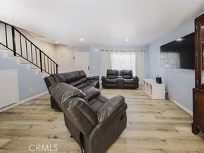 9318 Van Nuys Boulevard 26, Panorama City (los Angeles) CA 91402