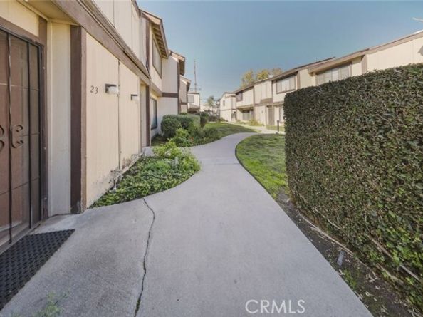 9318 Van Nuys Boulevard 26, Panorama City (los Angeles) CA 91402