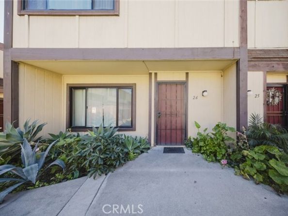 9318 Van Nuys Boulevard 26, Panorama City (los Angeles) CA 91402