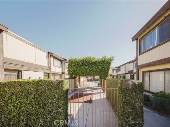 9318 Van Nuys Boulevard 26, Panorama City (los Angeles) CA 91402