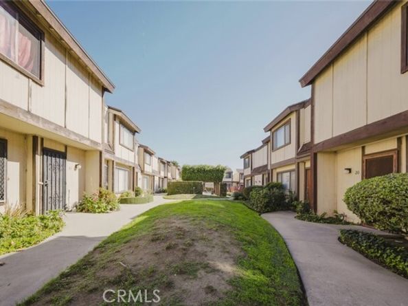 9318 Van Nuys Boulevard 26, Panorama City (los Angeles) CA 91402