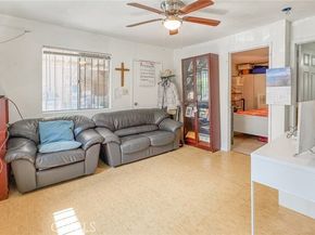 927 E 28th Street, Los Angeles CA 90011