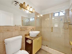 20243 Lanark Street, Winnetka (los Angeles) CA 91306