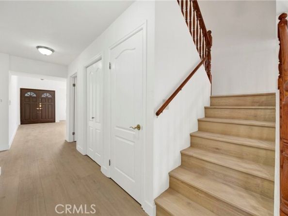 20243 Lanark Street, Winnetka (los Angeles) CA 91306