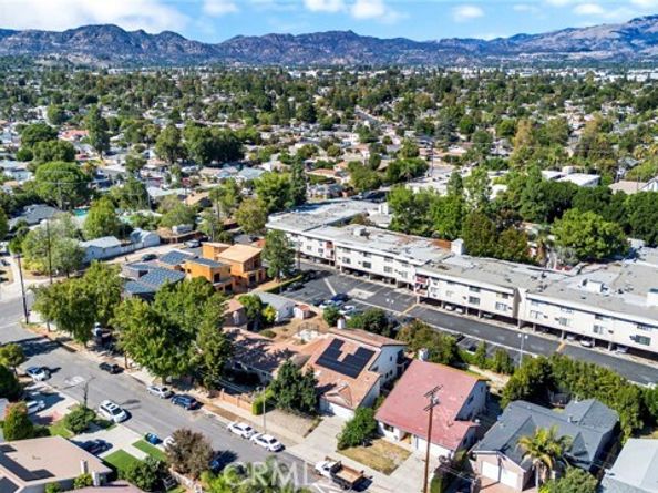 20243 Lanark Street, Winnetka (los Angeles) CA 91306