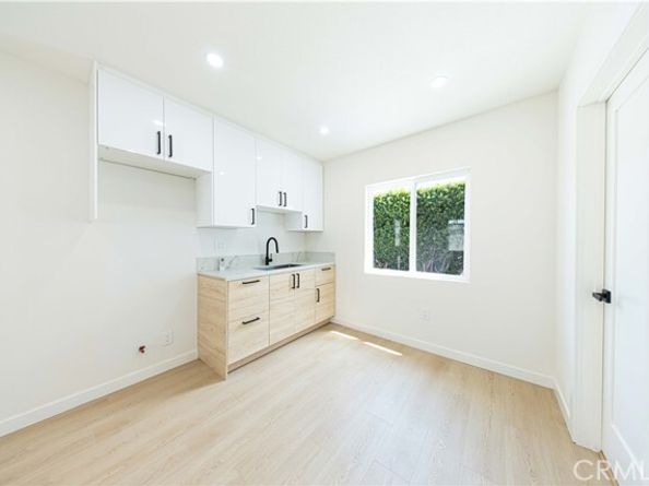 9968 Lev Avenue, Arleta (los Angeles) CA 91331