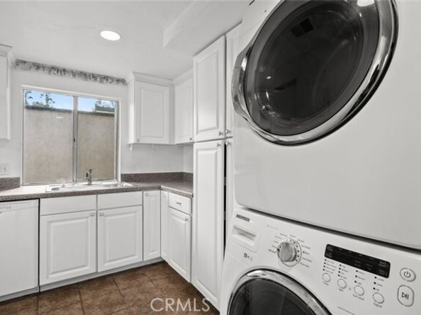 8740 Wyngate Street 1/4, Sunland (los Angeles) CA 91040