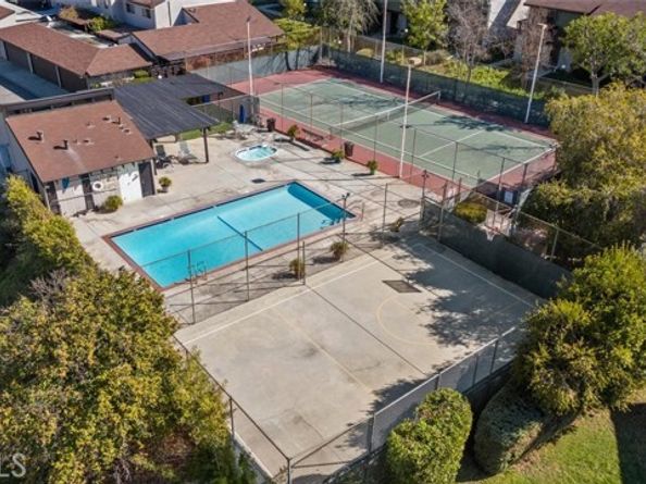 8740 Wyngate Street 1/4, Sunland (los Angeles) CA 91040