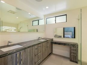 18720 San Fernando Mission, Porter Ranch (los Angeles) CA 91326