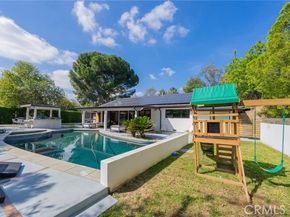 18720 San Fernando Mission, Porter Ranch (los Angeles) CA 91326