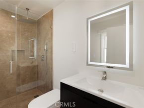 13739 Wyandotte, Van Nuys (los Angeles) CA 91405