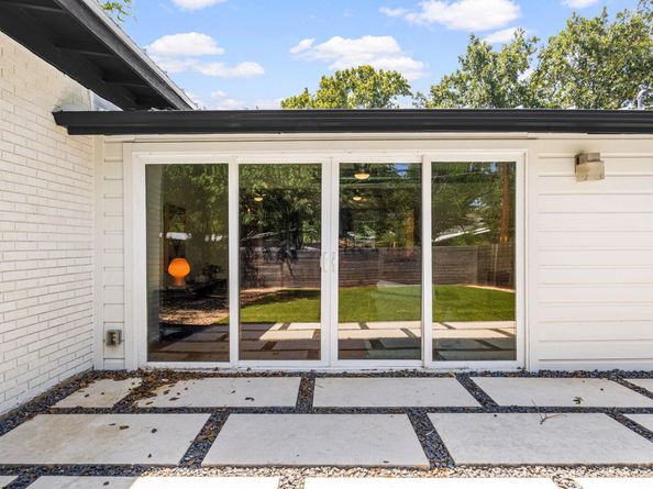 1006 Alegria RD, Austin TX 78757