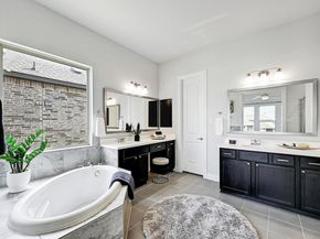 2033 Elk Creek DR, Leander TX 78641