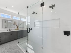 5912 Harold CT 107, Austin TX 78721
